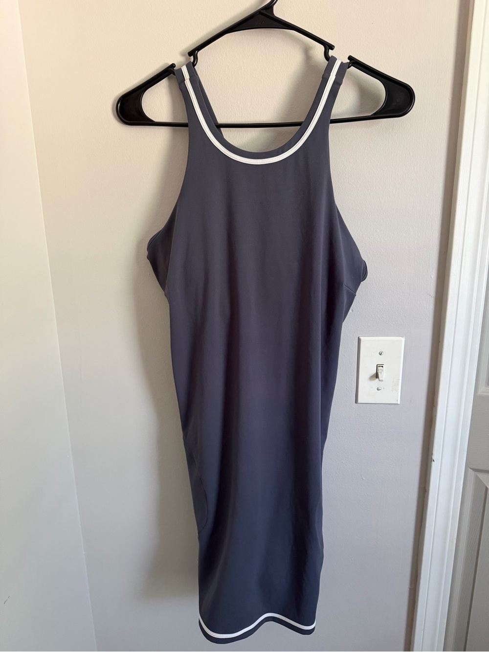 Vuori Charcoal Gray Midi Dress with White Trim